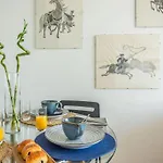 Cosy Apartment With Balcony